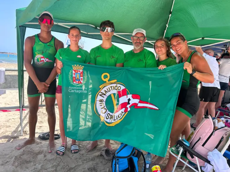 El Club Náutico Santa Lucía brilla en el Campeonato de España de Beach Sprint de Torrevieja